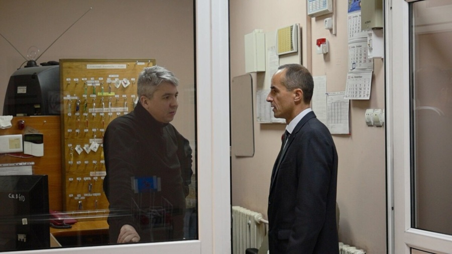 4322cd2da3672393d00f4b38079124d4